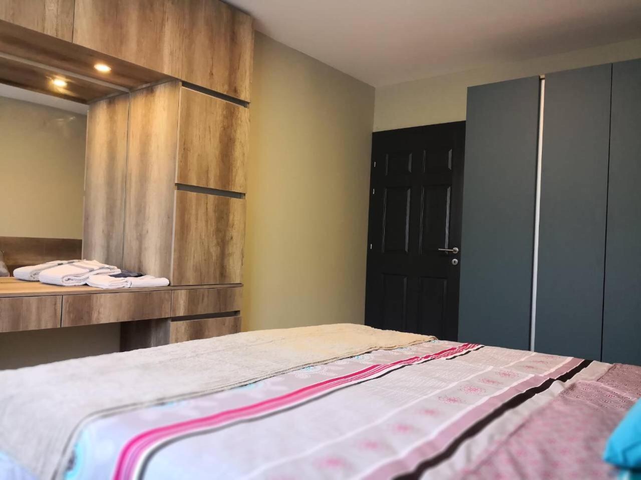 Mihajlovik Lux Apartment In Heart Of Skopje Exterior foto